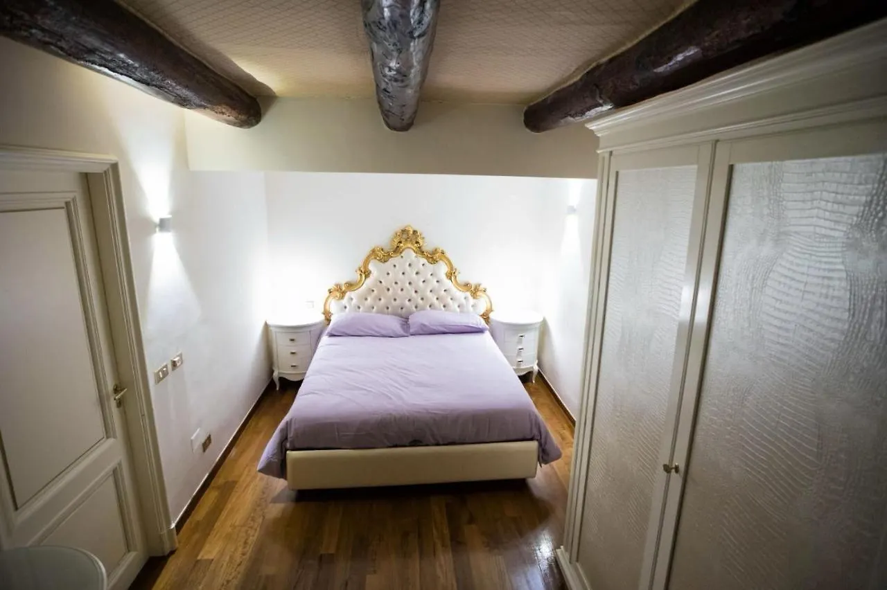 Hause Naty Spaccanapoli Lägenhet 0*, Neapel Italien