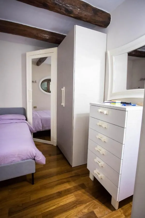 Hause Naty Spaccanapoli Lägenhet 0*, Neapel